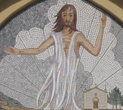 Chiesa Venera - Mosaico sopra la porta di entrata